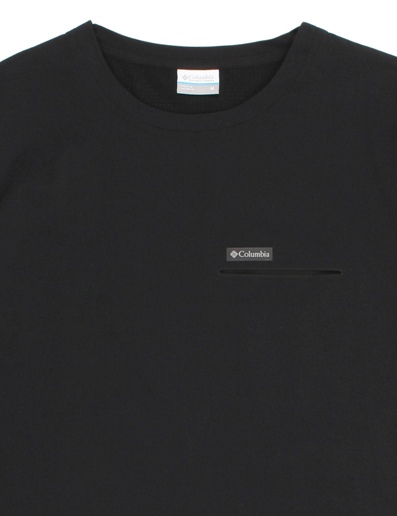 Columbia Chill Creek Woven T-Shirt Black Pocket View