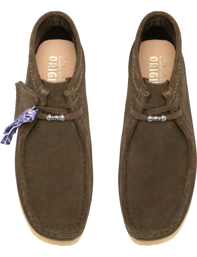 Clarks Womens Wallabee Boot Dark Olive Suede Insole