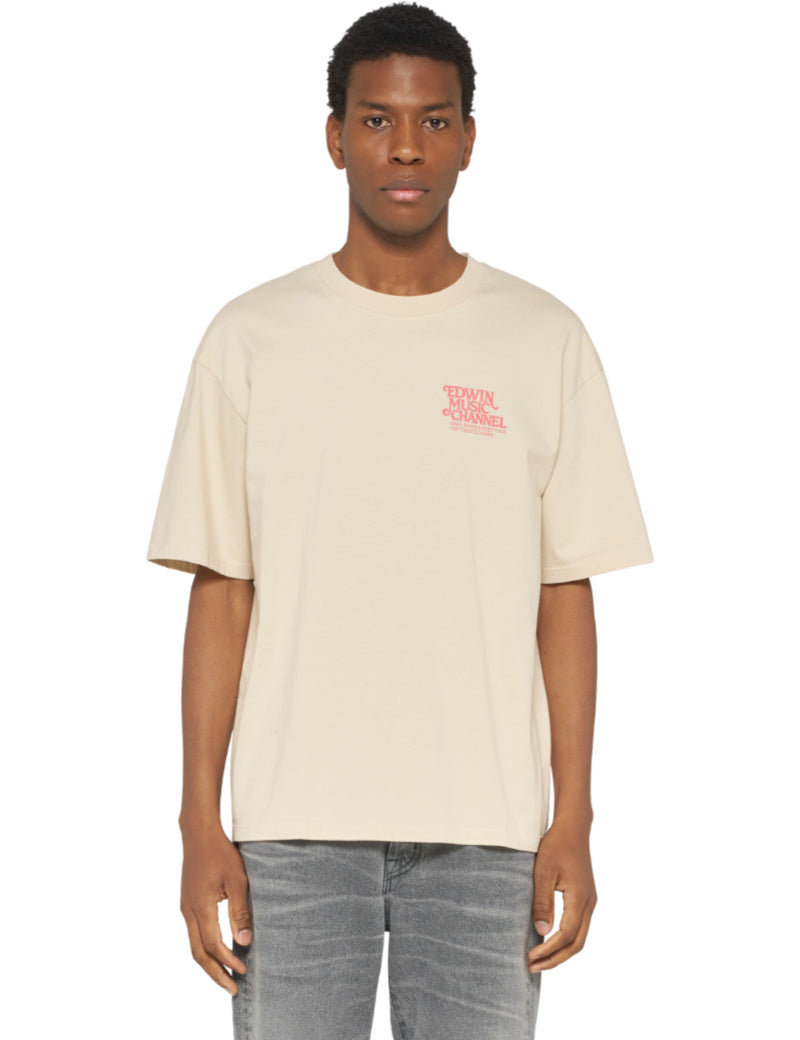 Edwin Rare Spins T-Shirt Fog On Model Front