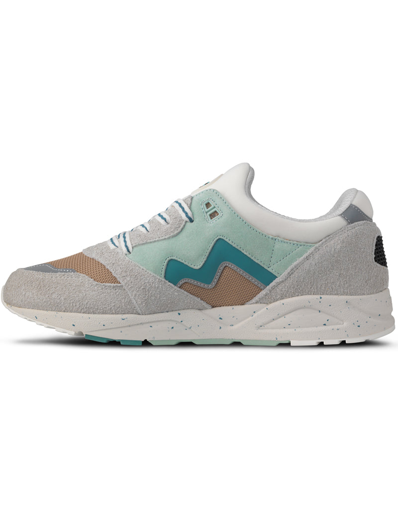 Karhu Aria 95 Trainers Foggy Dew And Brittany Blue Instep
