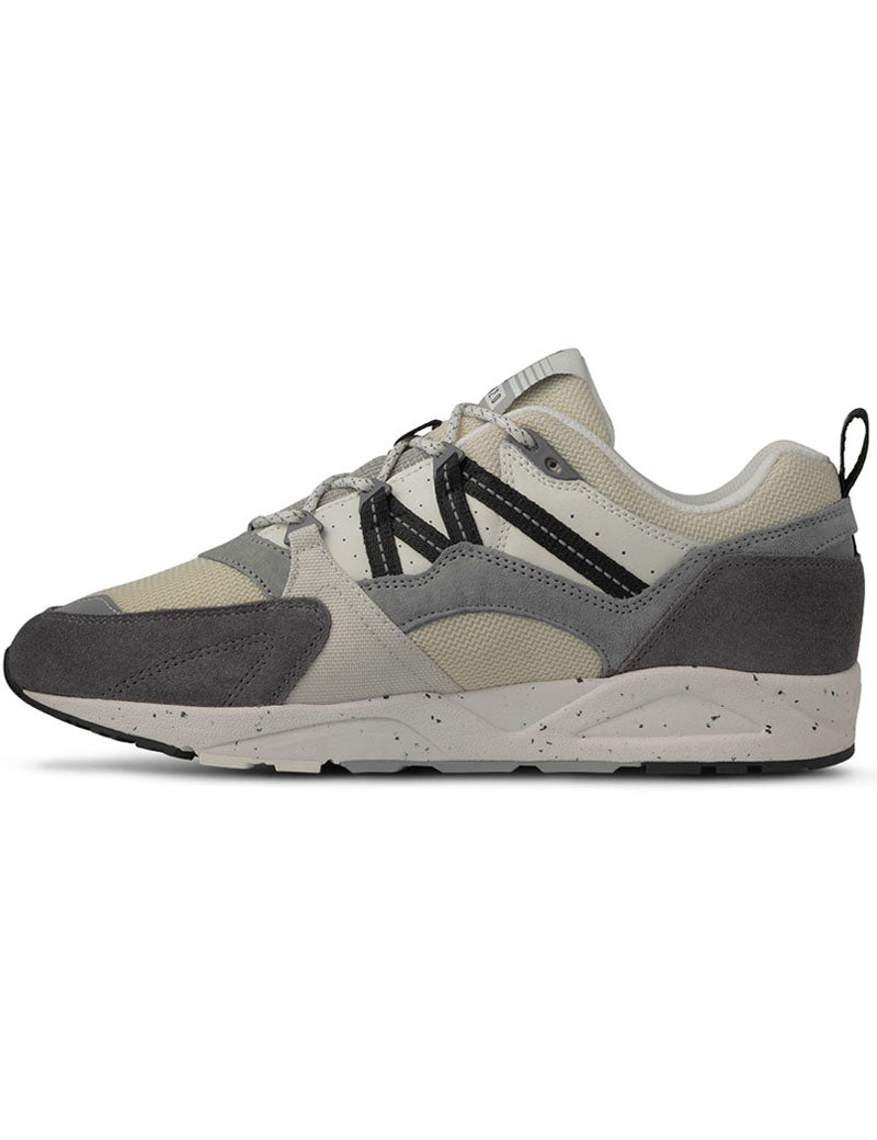 Karhu Fusion 2.0 Trainers Limestone Jet Black