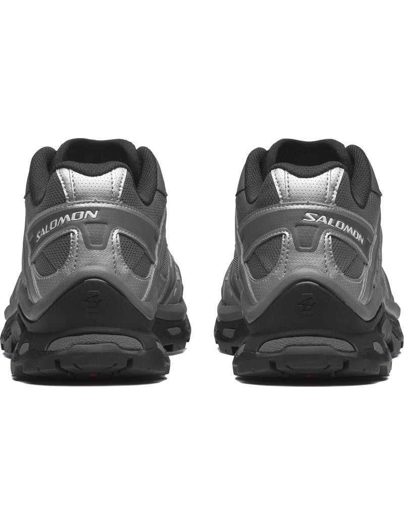 Salomon XT-Quest Trainers Black, FTW Silver And Castle Rock Heel View