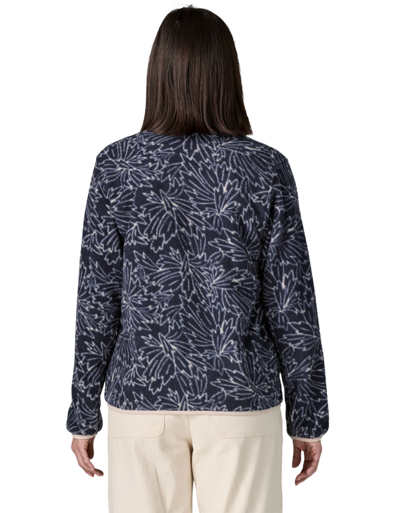 Patagonia Women's Lightweight Synchilla Snap-T Fleece Pullover Saxifrage: Sunken Blue On Model Back