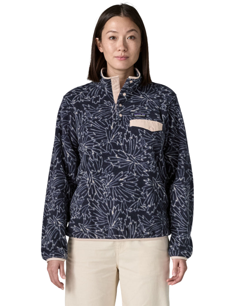 Patagonia Women's Lightweight Synchilla Snap-T Fleece Pullover Saxifrage: Sunken Blue On Model Front