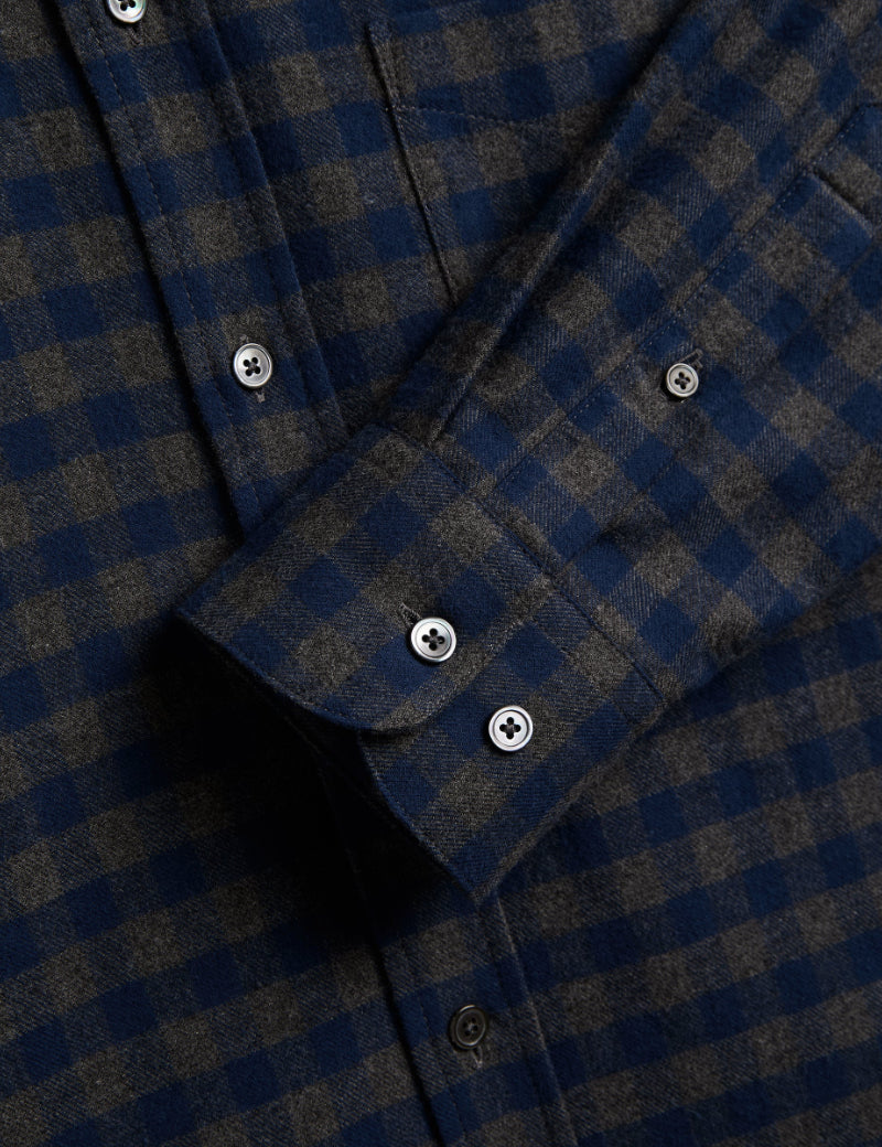 Portuguese Flannel Aquila Shirt Cuff & Chest Pocket
