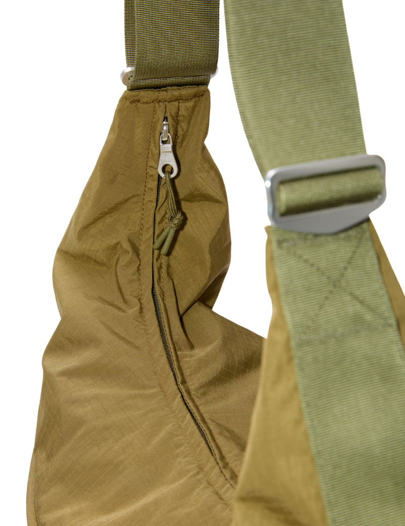 Sandqvist Grid Shoulder Bag Olive Zip Detail