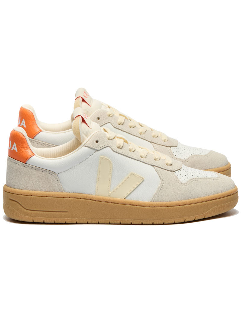Veja V-82 Trainers Pure Calcaire Fury Mens