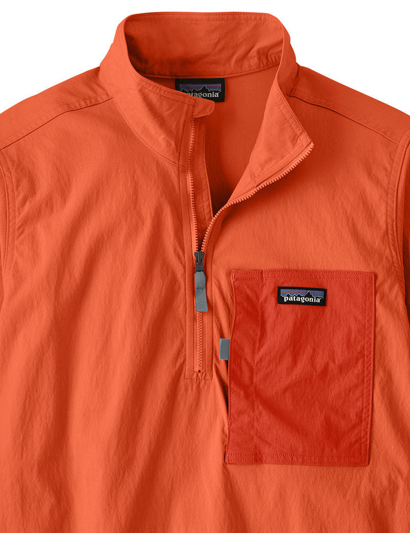 Patagonia M's Outdoor Everyday Marsupial Pullover Coal Orange Zip Detail