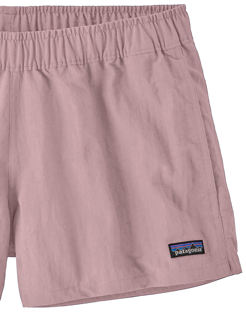 Patagonia W's Barely Baggies Shorts 2½" Quiet Violet Logo Detail