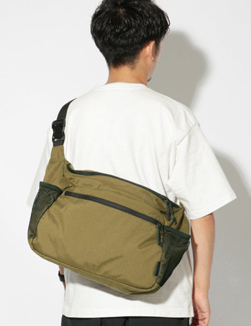 SNOW PEAK EVERYDAY USE MIDDLE SHOULDER BAG BROWN