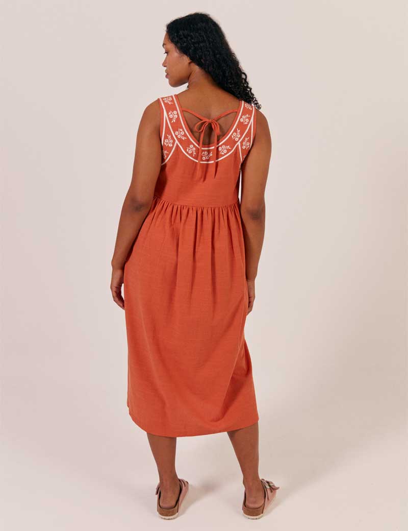 SIDELINE HILLS DRESS TOMATO