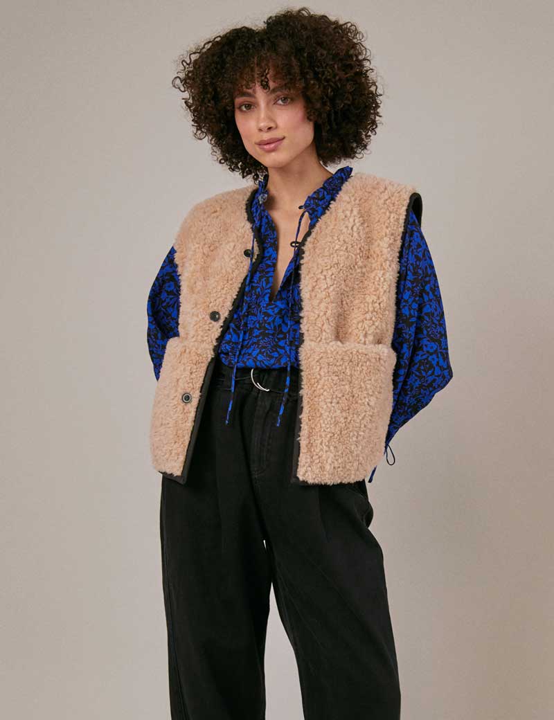 SIDELINE TAYLOR WOOL SHEARLING VEST NATURAL