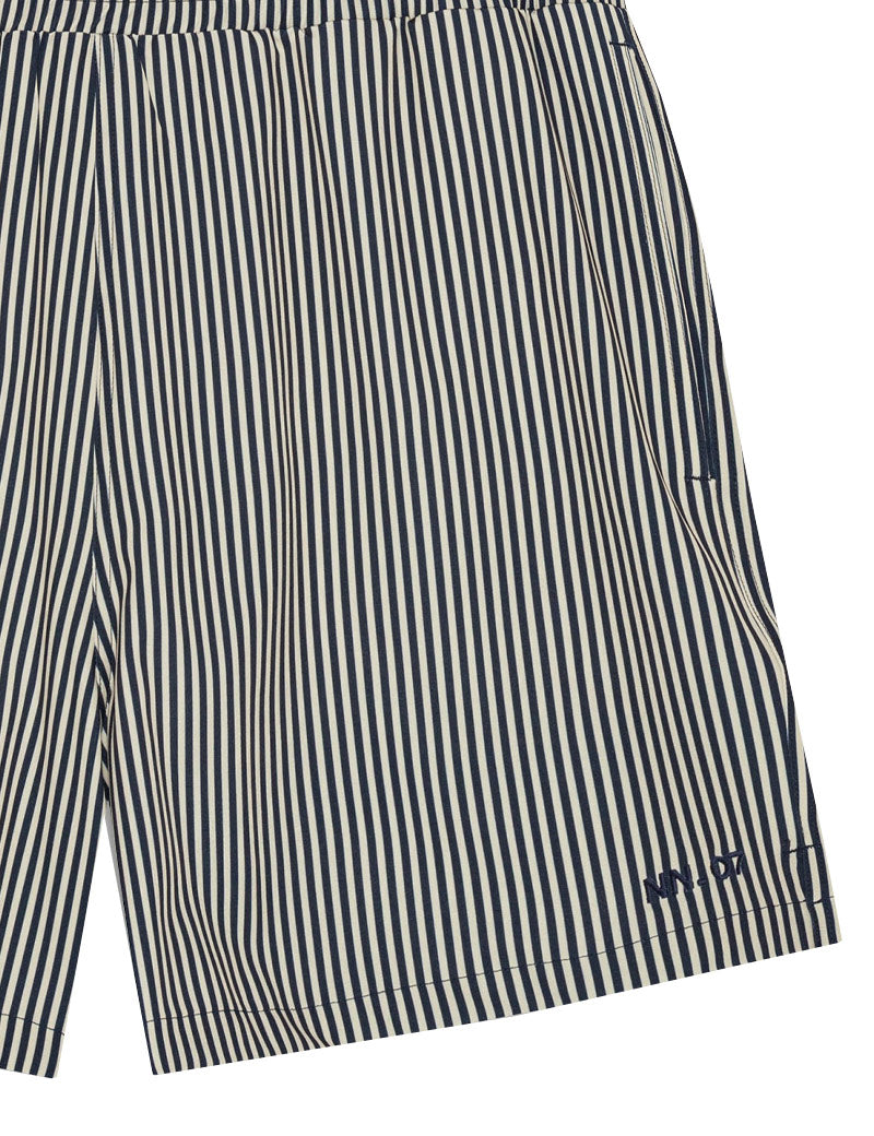 NN07 Holiday Shorts Navy Stripe Detail View