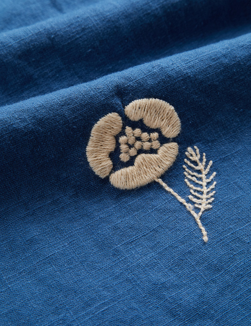 Portuguese Flannel Embroidery Nature Ramie Short Sleeved Shirt Blue Embroidered Detail