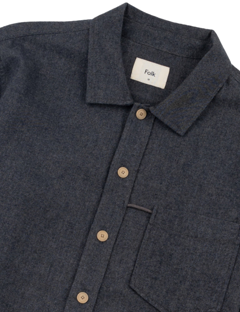 Folk Loop Shirt Charcoal Flannel Collar Detail