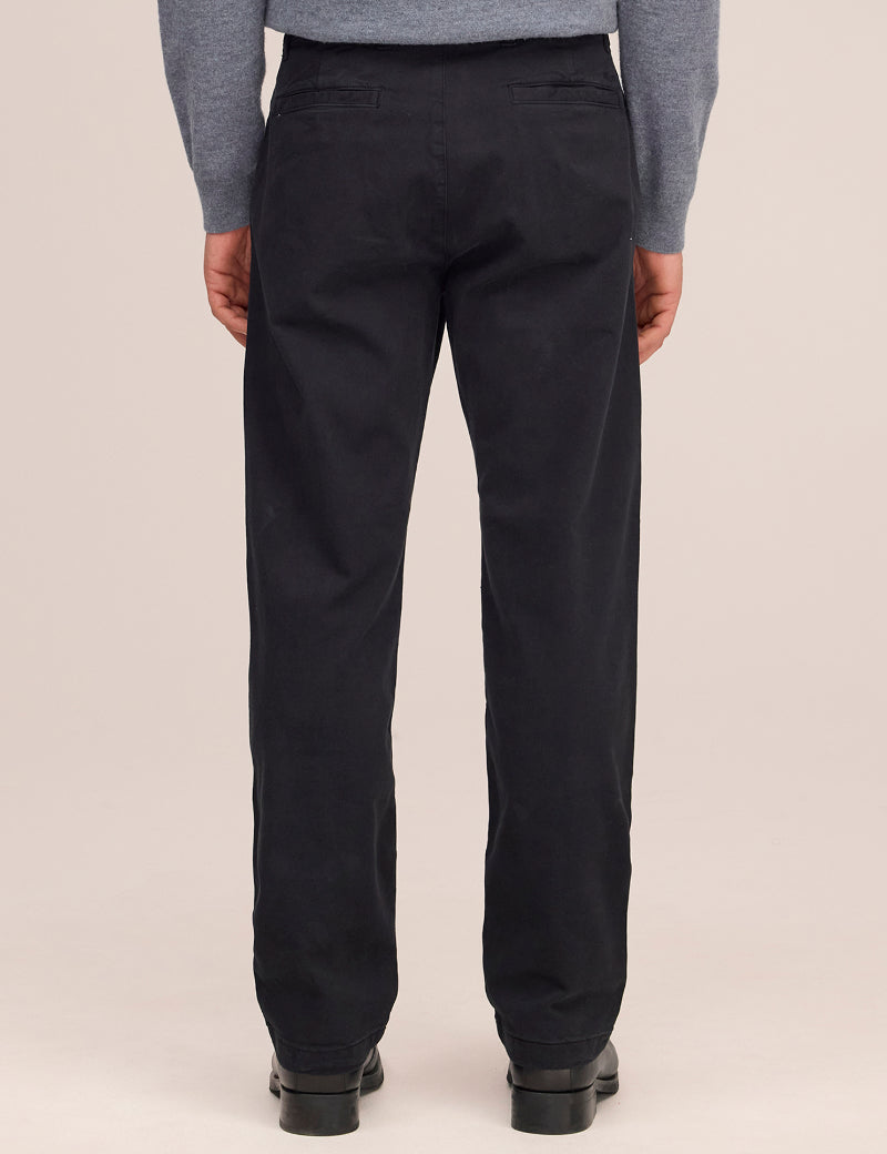 NN07 Aden Chino Black Front On Model Back 