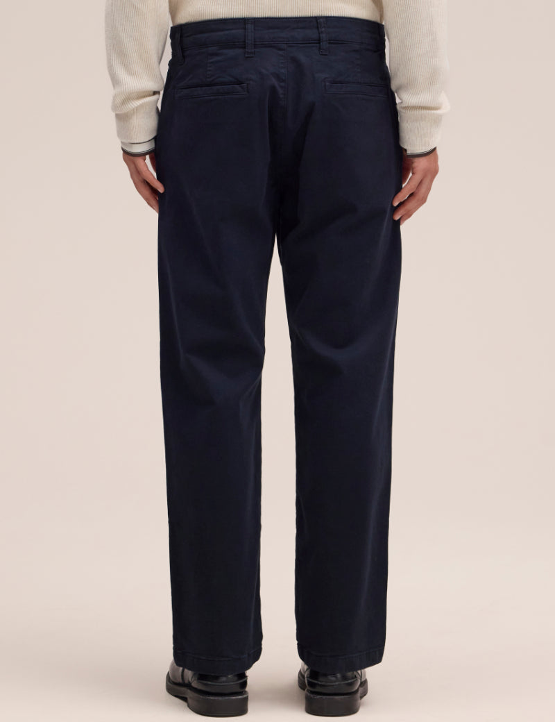 NN07 Aden Chino Navy Blue On Model Back