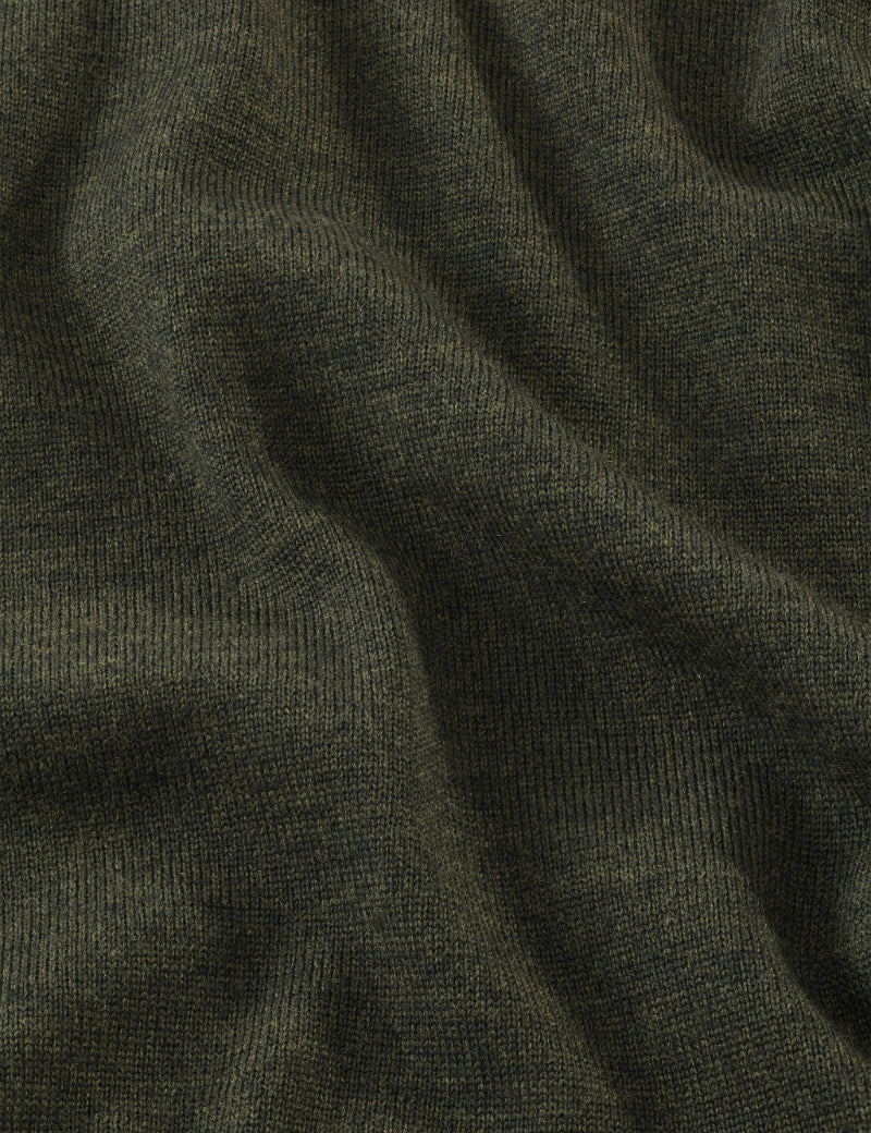 NN07 Ted Merino Sweater Dark Army Front Fabric