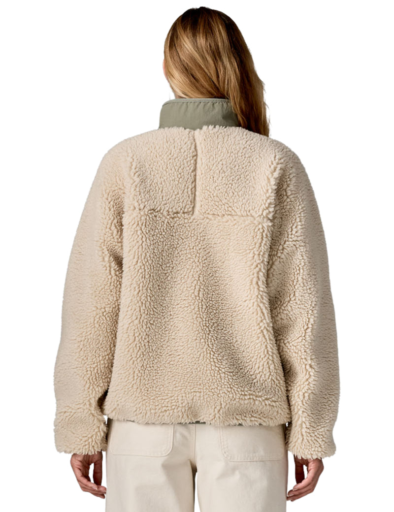 Patagonia Women's Classic Retro X Fleece Jacket Dark Natural & River Rock Green Back On Model
