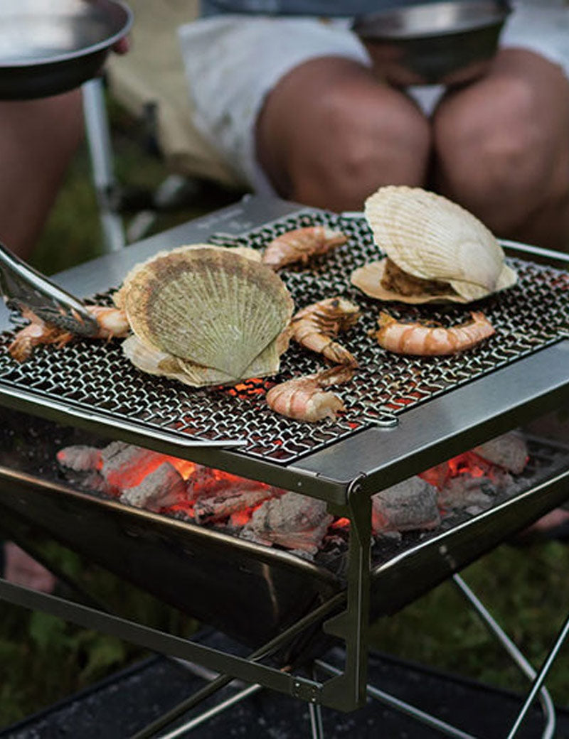 Snow Peak Fireplace Grill M