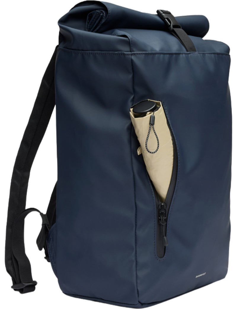 Sandqvist Stream Rolltop Backpack 14" Navy Side Front Pocket