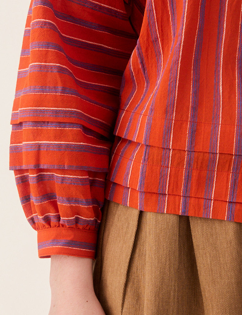 Sideline Lotta Shirt Red Stripe Hem Detail