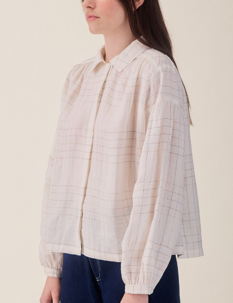 Sideline Binni Shirt White Base Side View