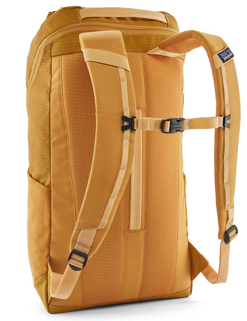 Patagonia Black Hole Pack Backpack 25L Pufferfish Gold Beeswax