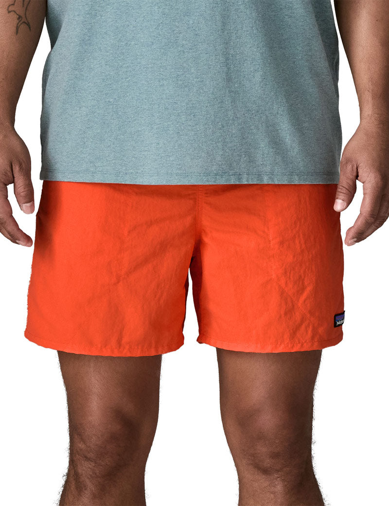 Patagonia M's Baggies Shorts 5" Orange Peel On Model Front