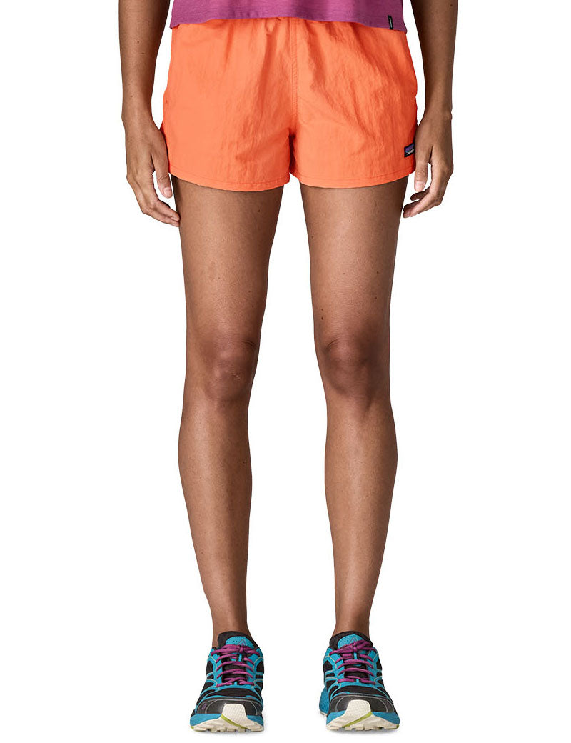 Patagonia W's Barely Baggies Shorts 2½" Peach Sherbet On Model Front