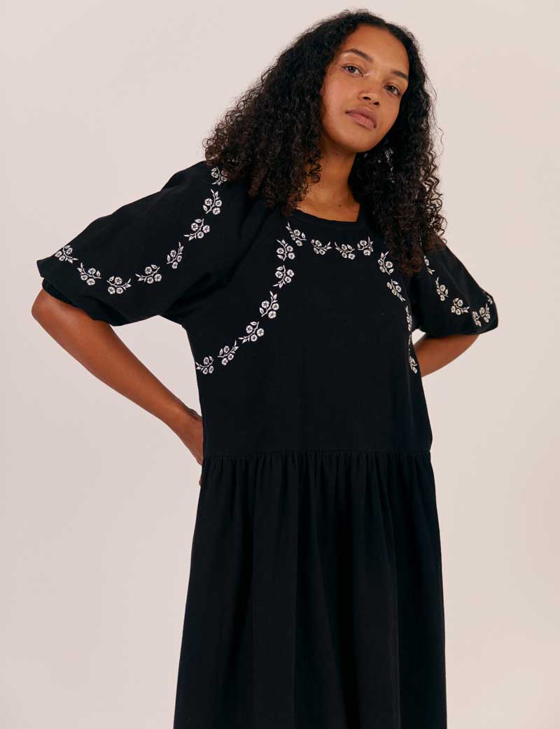 SIDELINE HEATHER DRESS BLACK