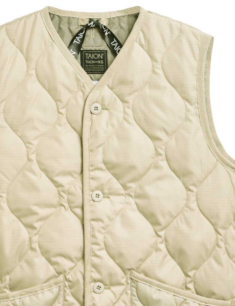 Taion Military V Neck Buton Down Vest Khaki